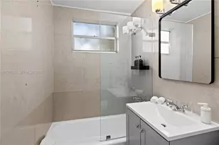 1685 Jefferson Ave, Miami Beach, FL 33139 - Photo 15