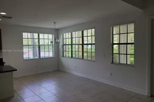 11362 SW 15th St, Pembroke Pines, FL 33025 - Photo 7
