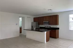 11362 SW 15th St, Pembroke Pines, FL 33025 - Photo 5