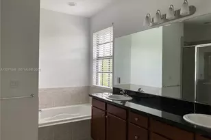 11362 SW 15th St, Pembroke Pines, FL 33025 - Photo 15