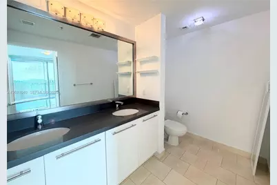 90 SW 3rd St #3408, Miami, FL 33130 - Photo 7