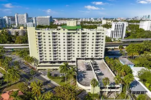 816 NW 11th St, Miami, FL 33136 - Photo 13