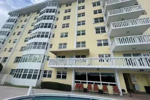 2500 NE 48th Ln, Fort Lauderdale, FL 33308 - Photo 3