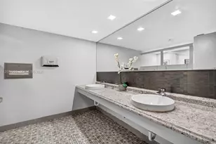 16565 NE 26th Ave, North Miami Beach, FL 33160 - Photo 41