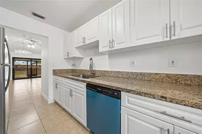 5302 SW 138th Pl, Miami, FL 33175 - Photo 13