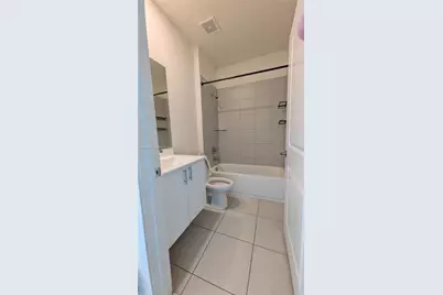 8001 NW 41st St #F-204, Doral, FL 33166 - Photo 55