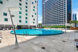 55 SE 6th St, Miami, FL 33131 - Photo 23
