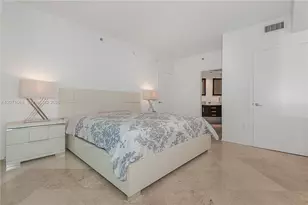 55 SE 6th St, Miami, FL 33131 - Photo 11