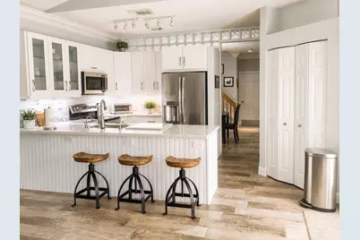 7548 NW 3rd Ct, Plantation, FL 33317 - Photo 5