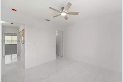 12133 SW 3rd St #12133, Pembroke Pines, FL 33025 - Photo 27