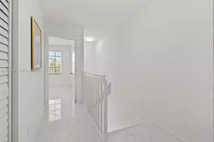 12133 SW 3rd St, Pembroke Pines, FL 33025 - Photo 17