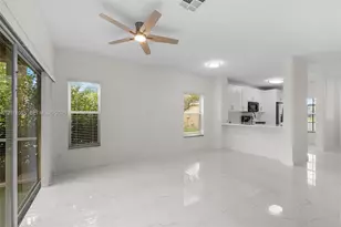 12133 SW 3rd St, Pembroke Pines, FL 33025 - Photo 13