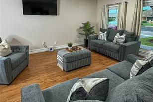 177 Dove Cir, Royal Palm Beach, FL 33411 - Photo 3