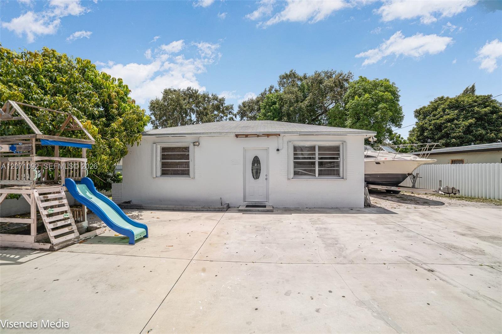 1442 NW 113 Terrace - 1442 NW 113 Terrace, Miami, FL 33167 Luxury Property | Jose Angel Pina