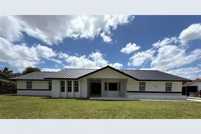 18870 SW 294th Ter, Homestead, FL 33030 - Photo 1