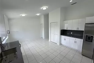 18870 SW 294th Terrace, Homestead, FL 33030 - Photo 13
