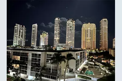 17800 N Bay Rd #803, Sunny Isles Beach, FL 33160 - Photo 3