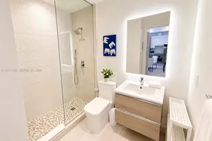 239 SW 9th St, Miami, FL 33130 - Photo 3