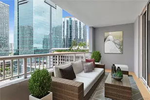 170 SE 14th St, Miami, FL 33131 - Photo 11