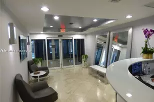 170 SE 14th St, Miami, FL 33131 - Photo 15