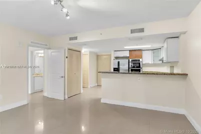 170 SE 14th St #1506, Miami, FL 33131 - Photo 7