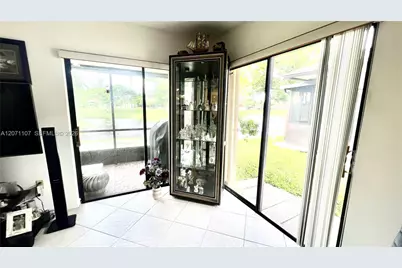 5437 Mendoza St, West Palm Beach, FL 33415 - Photo 15