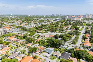 41 Campina Ct, Coral Gables, FL 33134 - Photo 9