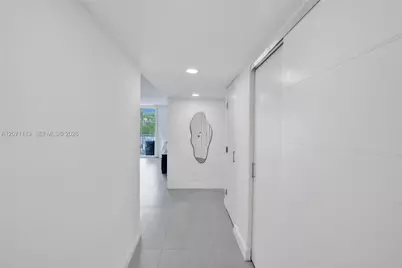 1401 S Ocean Dr #302, Hollywood, FL 33019 - Photo 17