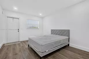 2100 Diana Dr, Hallandale Beach, FL 33009 - Photo 17