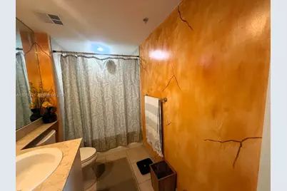 335 S Biscayne Blvd #1500, Miami, FL 33131 - Photo 21