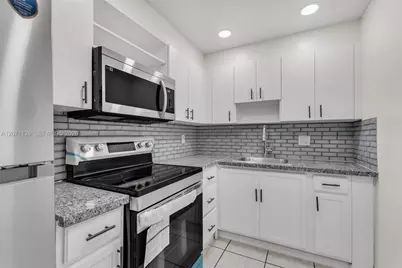 400 NE 18th Ave #208, Homestead, FL 33033 - Photo 11