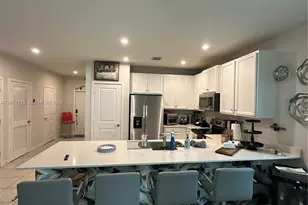 384 NW 11th Ave, Florida City, FL 33034 - Photo 7
