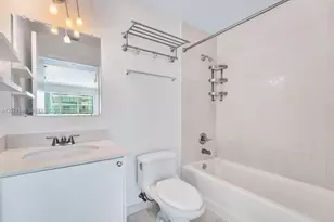 60 SW 13th St, Miami, FL 33130 - Photo 15