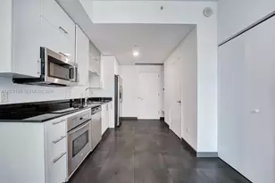 60 SW 13th St, Miami, FL 33130 - Photo 9