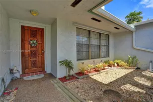 5321 SW 90th Ave, Cooper City, FL 33328 - Photo 5