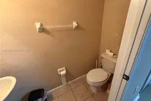 550 St Tropez Ln, Margate, FL 33068 - Photo 9