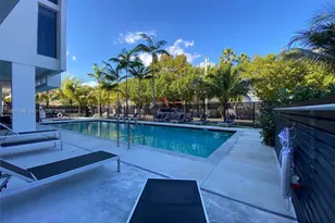 13800 Highland Dr, North Miami Beach, FL 33181 - Photo 19