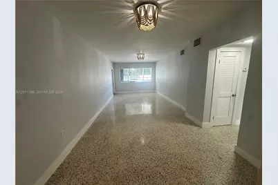 836 81st St #4, Miami Beach, FL 33141 - Photo 3