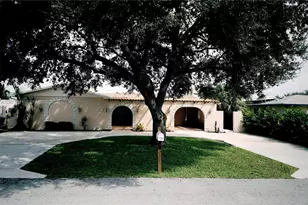 2359 N Wallen Dr, Palm Beach Gardens, FL 33410 - Photo 1
