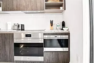159 NE 6th St, Miami, FL 33132 - Photo 21