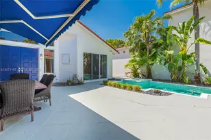 1051 W Bel Aire Dr W, Pembroke Pines, FL 33027 - Photo 29