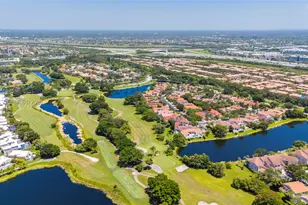 1051 W Bel Aire Dr W, Pembroke Pines, FL 33027 - Photo 35