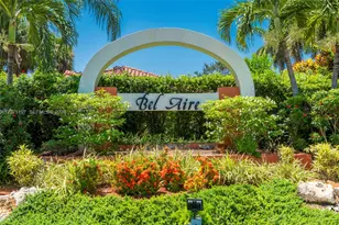 1051 W Bel Aire Dr W, Pembroke Pines, FL 33027 - Photo 27