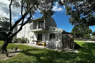 13290 NW 7th St, Plantation, FL 33325 - Photo 1