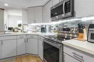 3245 NE 184th St, Aventura, FL 33160 - Photo 31