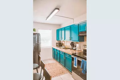 608 5th St #10, West Palm Beach, FL 33401 - Photo 1