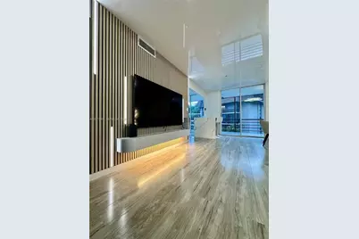 671 NE 195th St #205E, Miami, FL 33179 - Photo 3
