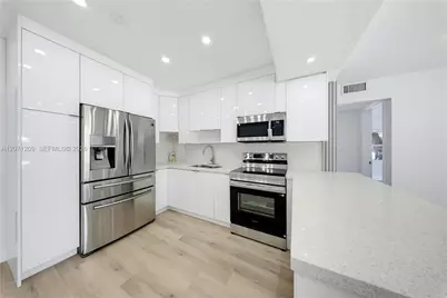 2101 NW 93rd Ter, Miami, FL 33147 - Photo 11
