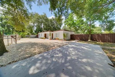 2101 NW 93rd Ter, Miami, FL 33147 - Photo 3