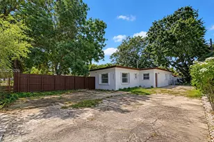 2101 NW 93rd Terrace, Miami, FL 33147 - Photo 21